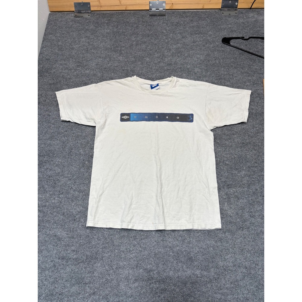 Umbro Vintage Graphic Soccer T-Shirt Mens Large White Cotton Short Sleeve Tee